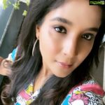 Sakshi Agarwal Instagram - Chennai Makkale . Staystrong! Staypositive❤️❤️❤️ . #nivar #nivarcyclone #chennairains Chennai, India