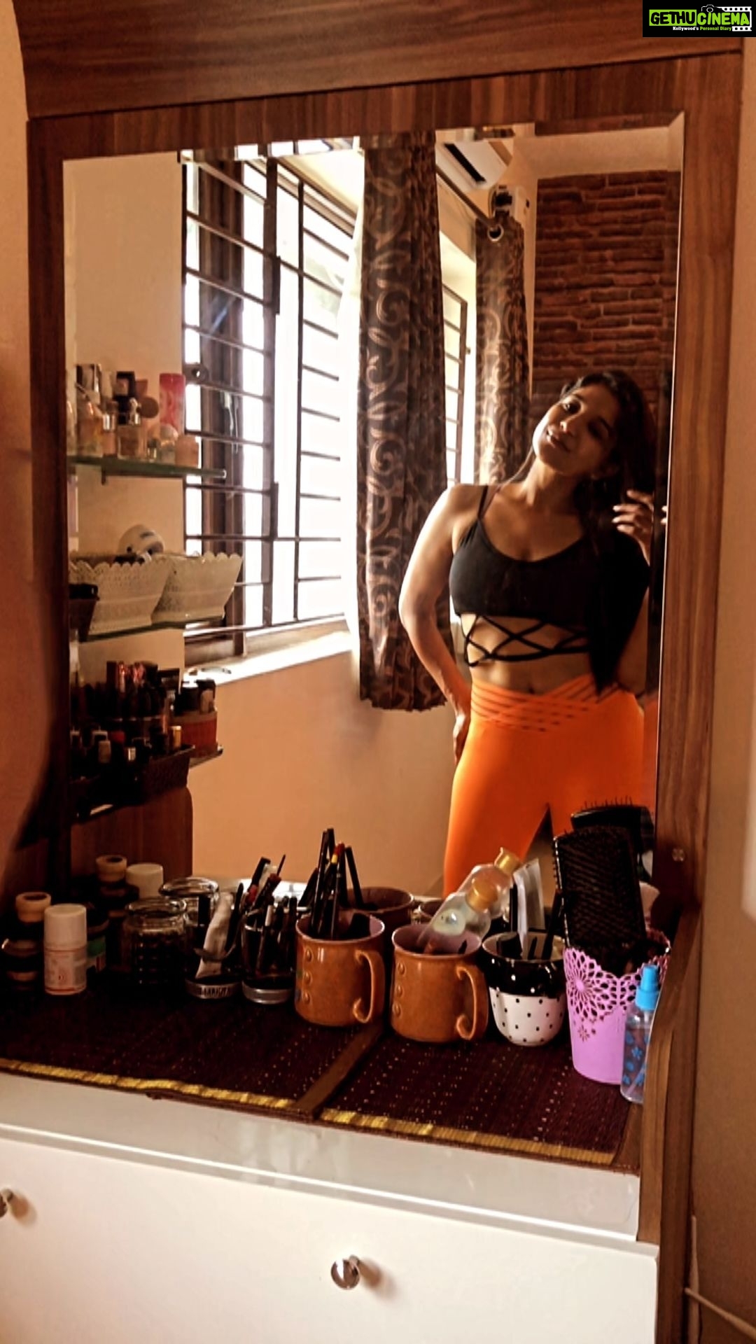 Sakshi Agarwal Instagram - When you are super proud of yourself❤️ . #fitness #journey #motivation #fitfam #sculpted #abs #sakshiagarwal #nevergiveup #fitgirl #trending