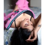 Sakshi Agarwal Instagram - Nothing can dim the light that shines from within💞 . PC :- @raj_isaac_photography @tisisnaveen . #saree #traditional abs #sculpted myfav #hardwork #fitness #motivation #sakshiagarwal #nomakeup Chennai, India