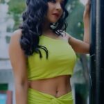 Sakshi Agarwal Instagram - Throwback to the time when Photoshoots were a fun thing for me✨ Unable to squeeze in my schedule now, which is a blessing- nevertheless will do one soon✨ . @pallaviperiasami @fab_by_faiza . #poolside #photoshoot #sia #funshoot #trendingnow #trendingreels #poolparty #viral #viralvideos #instagramreels #feelitreelit #throwbackreels #poolsidereels #dualipa #nolies #nolie Chennai, India