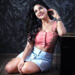 Sakshi Agarwal Instagram – Give yourself the love you seek , and the universe will send people who match it .

Clicks :- @vijayvendhan 
MUA :- @charithramarlechaa 
Hair :- @hairstylebyarty 

@tisisnaveen 

#Photoshoot #photography #clicks #Sakshiagarwal #actress #kollywood #indianactress