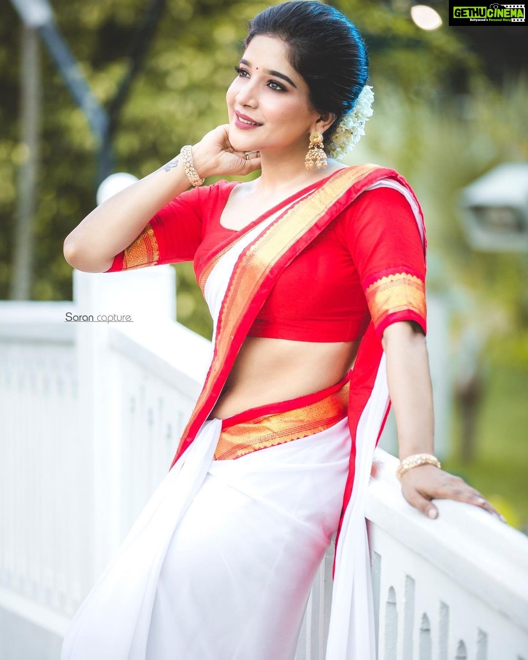 Actress Sakshi Agarwal HD Photos and Wallpapers August 2020 - Gethu Cinema