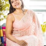Sakshi Agarwal Instagram - 💞🌷💞 . Click : @sarancapture Mua: @oasiaugustina94 Hair: @saisubha_hairstylist Wardrobe: @suhanyalingamofficial . #saree #traditional #ethnic #birthday #jhumkas #instagood #instastyle #sareelove #fashion #instadaily #sareelovers #biggboss #biggbosstamil3 Chennai, India