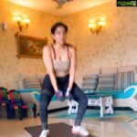 Sakshi Agarwal Instagram - Wanna feel Pumped up on this Boring day? . Save this workout and go after it🔥 . Routine: 💫Dumbell Jump squat to curl to Jump Squat 💫Dumbbell RDL to Squat Clean 💫Double Dumbbell Jump swing to Low Squat Swing 💫Single Dumbbell plank reach to opposite toe 💫Single Dumbbell half burpee with curl 💫Double Dumbbell swing with Jack #fitstagram #fitnessmotivation #fitspo #fitnesslifestyle #fitnessgirl #fitgirls #dumbbell #dumbbelltraining #dumbbells #dumbbellswings #cheetahprint #whatiworetoday #sakshiagarwal #biggboss #biggbosstamil Chennai, India
