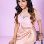 Sakshi Agarwal Instagram - 🌸 . Styling and outfit : @sameenas.store Makeup N Hair : @salomirdiamond Shot by : @parvathamsuhasphotography . #pink #love #indowestern #biggboss #biggbosstamil3 #biggbosstamil #sakshiagarwal Chennai, India