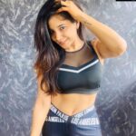Sakshi Agarwal Instagram - A little progress each day adds upto big results🔥❤️ The harder you work for it, the greater you’ll feel when You achieve it😍💥 . #workout #motivation #fitness #goals #feelinggood #workharder . Wallpaper by : @structured.living Chennai, India