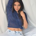 Sakshi Agarwal Instagram - She is a combination of sensitive and savage🔥 . @irst_photography @tisisnaveen . #justme #candidphotography #chillvibes #biggboss #sakshiagarwal Chennai, India