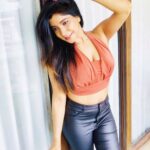 Sakshi Agarwal Instagram - Happiness is the new rich, Inner peace is the new success, Health is the new wealth, Kindness is the new cool🔥🥰😍 . Btw these clothes are all styled by me🥰🥰 Hope you guys like it🤩🤩 Just trying new things☺️ . #leatherpants #rustic #halterneck #instadaily #instamood #sakshiagarwal #instapic #mobileclick #quarantine #stayhome #lockdown #beingpositive #hopingforbetterdays #kollywood #mollywood #sakshi Chennai, India