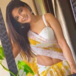 Sakshi Agarwal Instagram - Blossoming into an invincible woman with more faith than fear🌼🔥 . Outfit by : @pretty.bride . #stayhome #staysafe #quarantine #saree #love #girlsquad #yellow #lockdown #feelhappy #sakshiagarwal #biggboss #biggbosstamil #kollywood #mollywood Tamil Nadu