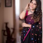 Sakshi Agarwal Instagram - Just stop doubting yourself, Work hard And Make it happen❤️🔥 . Hard work never fails . @galattadotcom @artistrybyshanu @mani_hairstylist @camerasenthil @vm.cinemas @mabia_mb @bymi_boutique . #sareelove #traditional #ethnic #galatta Chennai, India