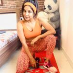Sakshi Agarwal Instagram - Did you get your Vitamin-C today? . Orange -my happiest colour, fruit and mood! . Boost your immune system this Quarantine! #fitness #quarantine #dontgiveup #savage #workoutgoals #boost #immunesystem #vitaminc #orange #immunityboost #healthy