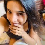 Sakshi Agarwal Instagram - My life my rules🔥 Naan eppadi venalum eppo venalum pic poduven da🔥🔥🔥