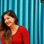 Sakshi Agarwal Instagram - Being Natural is the Ultimate Secret Of our Art ! Kurti :- @ekantastudio Mua:- @fathi_hairandmakeup Pic:- @immanphotography