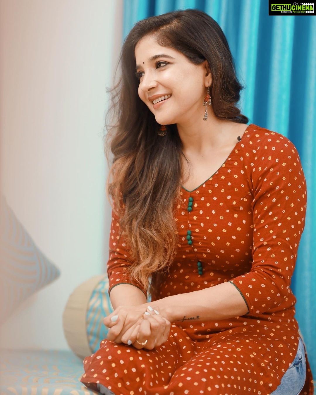 Sakshi Agarwal Instagram - 💋 @fathi_hairandmakeup @immanphotography @ekantastudio