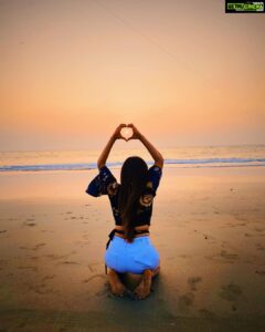 Sakshi Agarwal Instagram - Think like the whole world belongs to you, You will surely succeed in everything you try✨💥 ITC Grand Goa