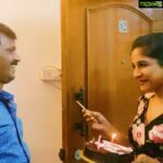 Sakshi Agarwal Instagram - We give surprises only to people who are close to our heart , So i made a surprise visit to #Cherappa 's house to celebrate his bday and his face reaction was #EPIC 🥰 Happy Birthday #cheran anna! #affection #love #surprise #birthday