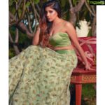 Sakshi Agarwal Instagram - 🌿 @vasanthan_kumarasamy @suhanyalingamofficial @fathi_hairandmakeup @pushplatahairandmakeup @atmaretouch Chariot Beach Resorts