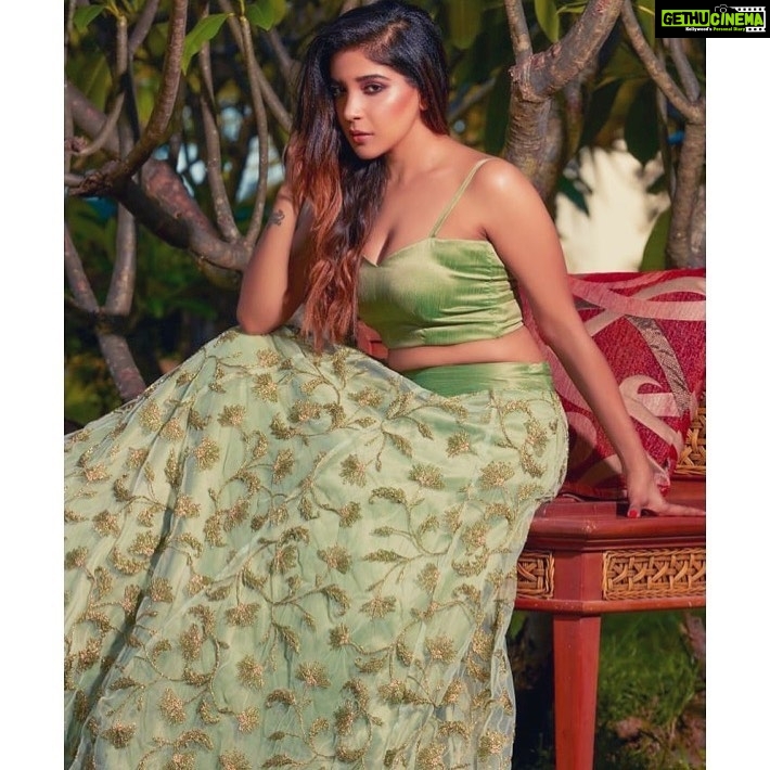Sakshi Agarwal Instagram - 🌿 @vasanthan_kumarasamy @suhanyalingamofficial @fathi_hairandmakeup @pushplatahairandmakeup @atmaretouch Chariot Beach Resorts