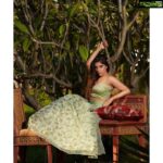 Sakshi Agarwal Instagram - 🌿 @vasanthan_kumarasamy @suhanyalingamofficial @fathi_hairandmakeup @pushplatahairandmakeup @atmaretouch Chariot Beach Resorts