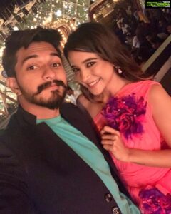Sakshi Agarwal Instagram - Finally with him ! @themugenrao #biggboss #kondattam #biggbosstamil #biggboss EVP Film City