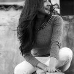 Sakshi Agarwal Instagram – Pure bliss✨
.
@hakunamatata_sai @prayaga_artistry @tisisnaveen 
.
#candid #blackandwhite Chennai, India