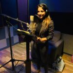 Sakshi Agarwal Instagram - My first experience at #dubbing @vishalreddy_actor #actorvishal film #action directed by #sundarc sir❤️❤️ Loved giving my voice❤️❤️ New avenues opening up❤️