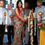 Sakshi Agarwal Instagram - Such an honor to be felicitated by the #Agarwalsamaj of #chennai💥Its a moment of pride 💥 So much respect and love received from everyone! Truly blessed:) Thankyou @fab_by_faiza @priyadharshini.makeupartist for dolling me up❤️ #sakshiagarwal #biggboss #kollywood #cinema #actress Madras Music Academy
