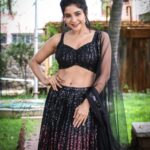 Sakshi Agarwal Instagram – Just me and my happiness in black❤️
.
#aranmanai3 #pressmeet #candid #goodday #myfavoutfit❤️
.
@sensphotography_ Chennai, India