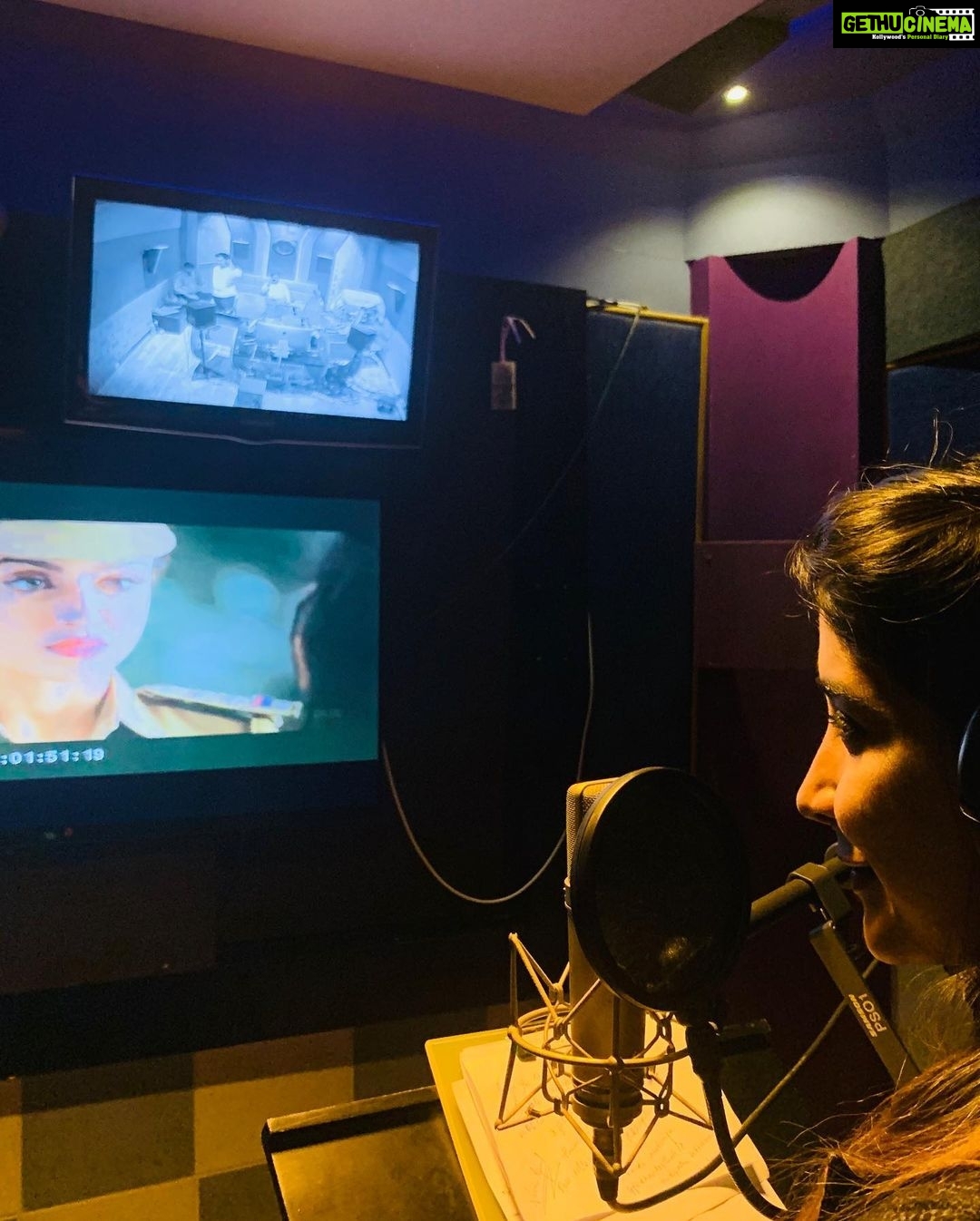 Sakshi Agarwal Instagram - My first experience at #dubbing @vishalreddy_actor #actorvishal film #action directed by #sundarc sir❤️❤️ Loved giving my voice❤️❤️ New avenues opening up❤️