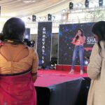 Sakshi Agarwal Instagram - Wow!!! What a college and what a crowd!! Loved it totally❤️❤️❤️ #sss college @pushplatahairandmakeup @shasunjain #sakshiagarwal #college #actress #kollywood #shreyas2019 @proyuvraaj Shri Shankarlal Sundarbai Shasun Jain College for Women