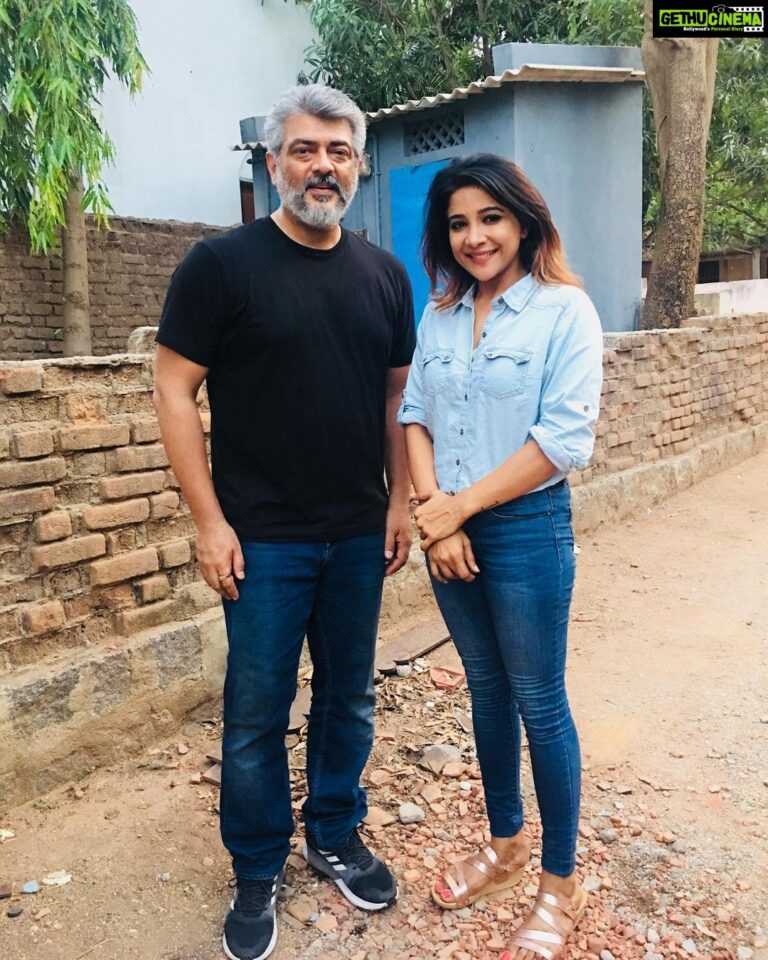 Sakshi Agarwal Instagram - The most chivalrous man I have ever met in my life!A perfect gentleman, so passionate about his career , so humble, down to earth and respectable to any woman whosoever! U rock Thala! #viswasam time❤️❤️ Thala is thala! No other comparison! #thala #thalafans #thalafan @ajithfans_trvlr @ajith.fans.club @thala_ajith_fans_page_2.0 #ajithfans #ajithfansclub