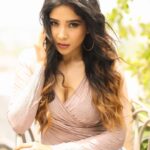 Sakshi Agarwal Instagram - Striving for excellence every single day! 💫💫💫💫💫💫💫💫💫💫💫💫💫💫💫💫💫💫 @deepak_durai_photography @pushplatahairandmakeup @fathi_hairandmakeup @sairam_krishnan @_sakshi_official_ @iamsakshiagarwalofficialfan @sakshi_army_offl @sakshi_agarwal_affical_army @sakshi_agarwal_fc__ @sakshiagarwal_online_._ @sakshi_veriyans @sakshi_veriyan @sakshi_agarwal_fc #bigboss3 #bigbosspromo #bigbossfununlimited mited #bigbosstamil #galatta #bigboss2tamil #hotstar #vijaytv #vijaytvshow #kamlahassan #bigboss #bigboss3tamilupdates #bigbosstrolls😂 #promo #bb3tamil #bigbossmemes #trending #aandavar #bigbosstamiltroll #bbtamilcontestants #tamilmemes #bb3 #bb3tamil #bigbossmemes #bigbossmeme #bigbosstamilmemes