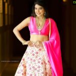 Sakshi Agarwal Instagram - Thank you for the lovely pictures @deepak_durai_photography @chandini_khanna0101 @fineshinejewels @viji_sharath #actor #kollywood #indiancinema #cinema #pink #ethnic #lehenga #tamilcinema #tamilfilms #candid #lovemylook #instagrammer #sakshiagarwal The Raintree, Anna Salai