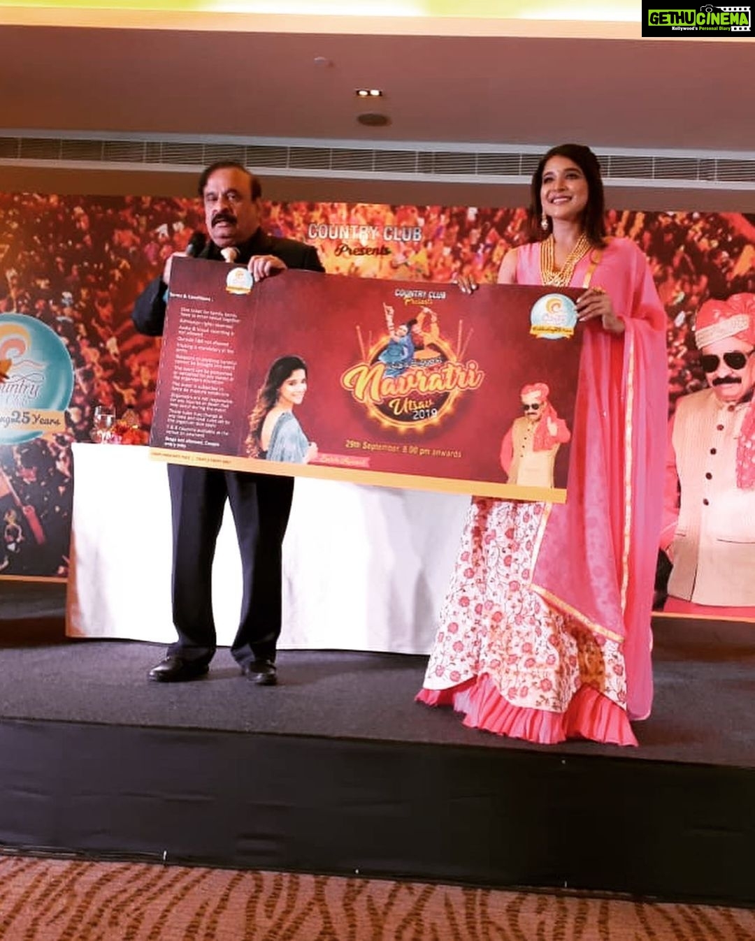 Sakshi Agarwal Instagram - Such a killer event #pressmeet for #countryclubchennai #navratri #special! Thank you team for the beautiful look❤️❤️❤️❤️❤️❤️ @chandini_khanna0101 @viji_sharath @fineshinejewels Feel like a princess🧚♀️✨ The Raintree, Anna Salai
