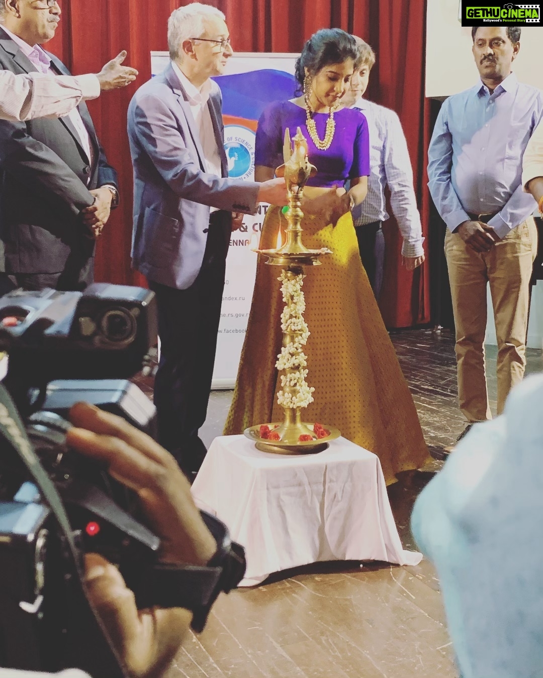 Sakshi Agarwal Instagram - Such a lovely time inaugrating the #bricsfilmfestival #rcc today🧚♀️🧚♀️ Wardrobe by: @naziasyedofficial Mua: @fathi_hairandmakeup @pushplatahairandmakeup @n.aveena @sairam_krishnan Russian House, Chennai