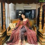 Sakshi Agarwal Instagram - Let your confidence shine, beautiful girl! Costume - @klumbyprajinajaanaki Designer - @prajinajaanaki MUA- @fathi_hairandmakeup Egmore