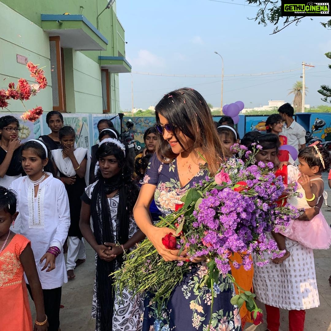 Sakshi Agarwal Instagram - 🧚♀️🧚♀️🧚♀️🧚♀️🧚♀️ #addingsmilesfactory #goodness #spreadlove #spreadhappiness #fairylike makeadifference #addingsmiles
