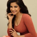 Sakshi Agarwal Instagram - 💥💥💥💥💥💥💥💥💥💥💥💥Know this: You can start over every morning, just trust the magic of beginnings! 💥💥💥💥💥💥💥💥💥💥💥💥💥