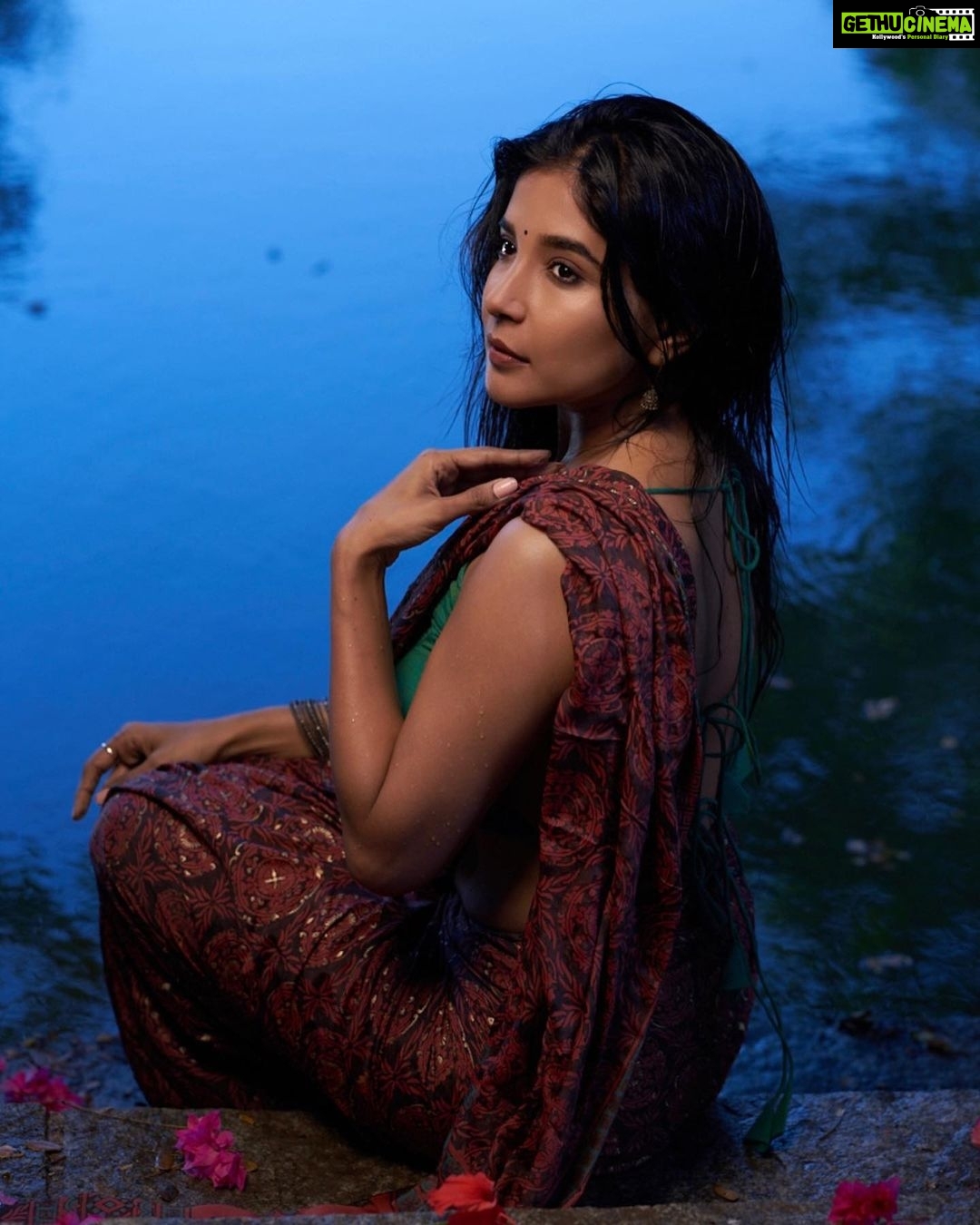 Sakshi Agarwal Instagram - SHE is water! Powerful enough to drown you, Soft enough to cleanse you and Deep enough to save you💕 Chennai, India