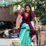 Sakshi Agarwal Instagram - May the sweetness of bursting milk and sugarcane fill your home with consonance and happiness. Wishing you the best and prosperous Pongal! . Breaking this one for you my insta fam! . #pongal2022 #happypongal #pongalvibes #sugarcanebreak #halfsaree #sakshiagarwal #kollywood #biggboss . @ngrnandha @nfc_navyathafashioncouture @beautybeyondglam @tisisnaveen @pugazhmurugan_ Chennai, India