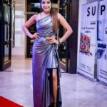 Sakshi Agarwal Instagram - Thank you @silverscreenin for the picture❤️ @mrschennai #judge #panel #mrschennai #beautiful #ladies #gorgeous #mothers #honourtojudge #dontgiveup #neverenough @proyuvraaj @sairam_krishnan Outfit courtesy : @shilpavummiti @maalgaadi mUa : @sangi_avias_makeup Styling : @gegonian The Leela Palace Chennai