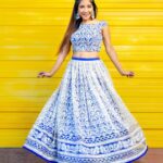 Sakshi Agarwal Instagram - Smothering and taking are fear based and needy, giving and receiving are full of gratitude and surrendering to the flow. #gratitude #surrendertogod #happyvibes #livelifetothefullest #spreadlove #positive #emotions #energy #instagram #instapic