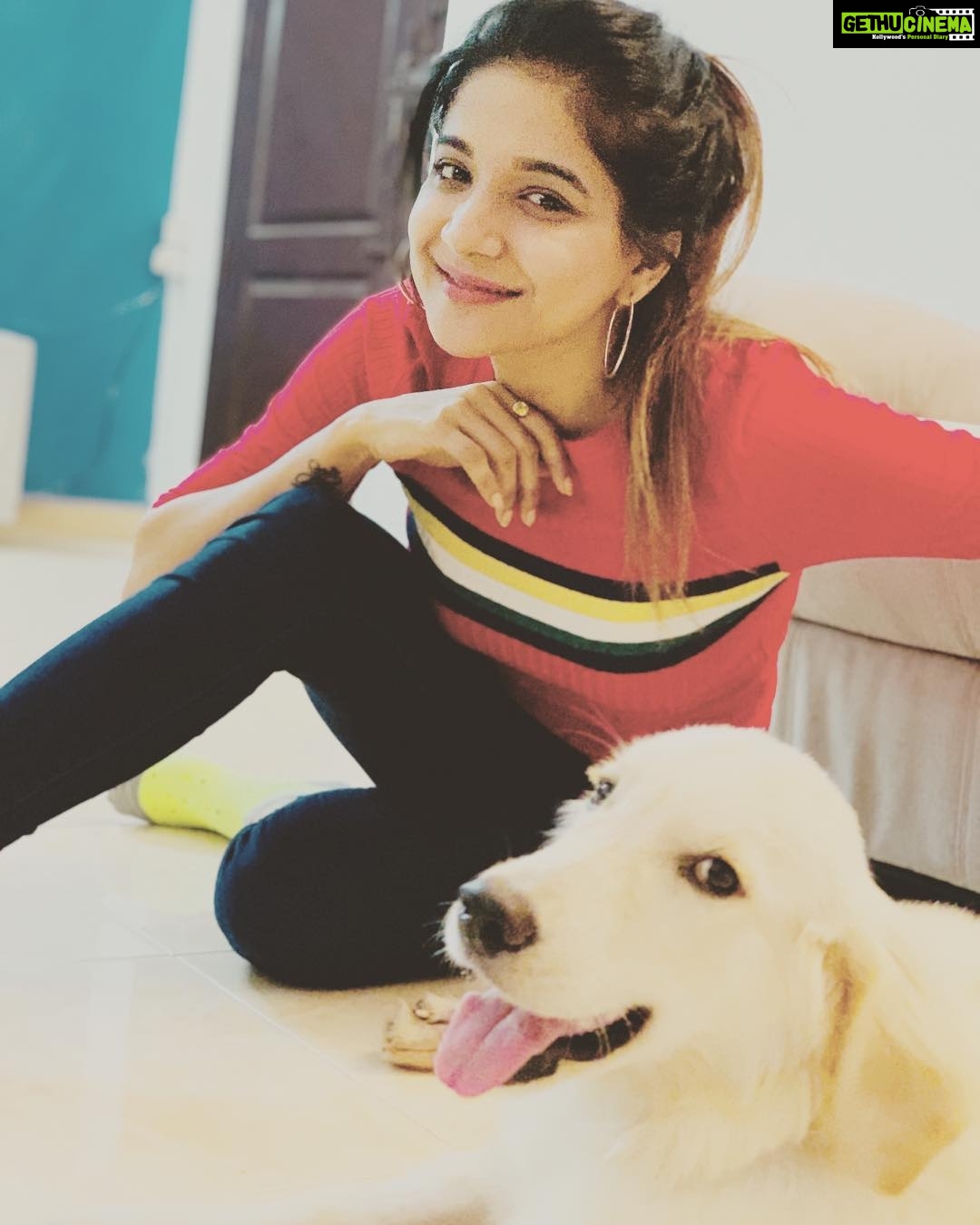 Sakshi Agarwal Instagram - The fact that we all aren’t stumbling around in an inconsolable state of sobbing awe is appalling! With the most honest being - one of the only beings that is what it seems like❤️❤️ #instadog #dogsofinstagram #dogisfamily #loyal #honest #trulyadorable Chennai, India