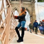 Sakshi Agarwal Instagram – There is always some madness in LOVE!
Build bridges not silos!
#usadiaries #nyc #brooklynbridge #brooklyn  #instapic #traveller #instagrammer #instahappy #instathought Brooklyn Bridge