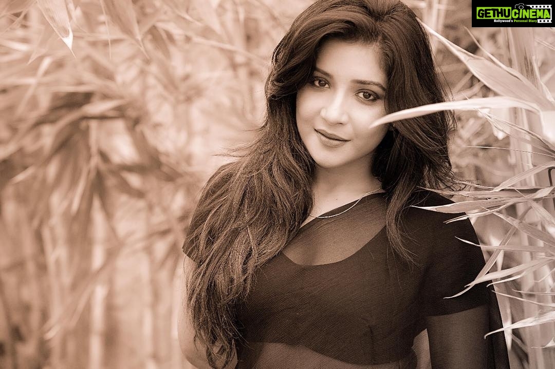 Sakshi Agarwal Instagram - ✨Black series✨ 🧚♀️Only for all those who asked🧚♀️