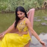 Sakshi Agarwal Instagram - Sitting on the corner of the boat on a rainy day be like🥰🥰 What all we do for a photoshoot . #feelitreelit #boatreels #photoshootreels #canweskiptothegoodpart #yellowlehenga #reelsvideo #rainreels #behindthescenes #viralvideos #instareels #viralvideos #trendingsongs . @diwahar_photography @kalaiartistry @pugazhmurugan_ @galattadotcom Chennai, India