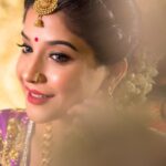 Sakshi Agarwal Instagram - @kannanraajamanickam @pattushastra #pattushastra #kannanraajamanickam