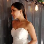 Sakshi Agarwal Instagram - Capture me in any angle😝☺️😝 @thelightweaver393 @perfektmakeover @vijayanthirajeswar