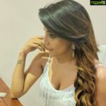 Sakshi Agarwal Instagram - Beauty starts in your head , not in your mirror! @sangi_avias_makeup