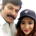 Sakshi Agarwal Instagram - Twas lovely to meet #mamootty sir @amma_award @mazhavilmanoramatv